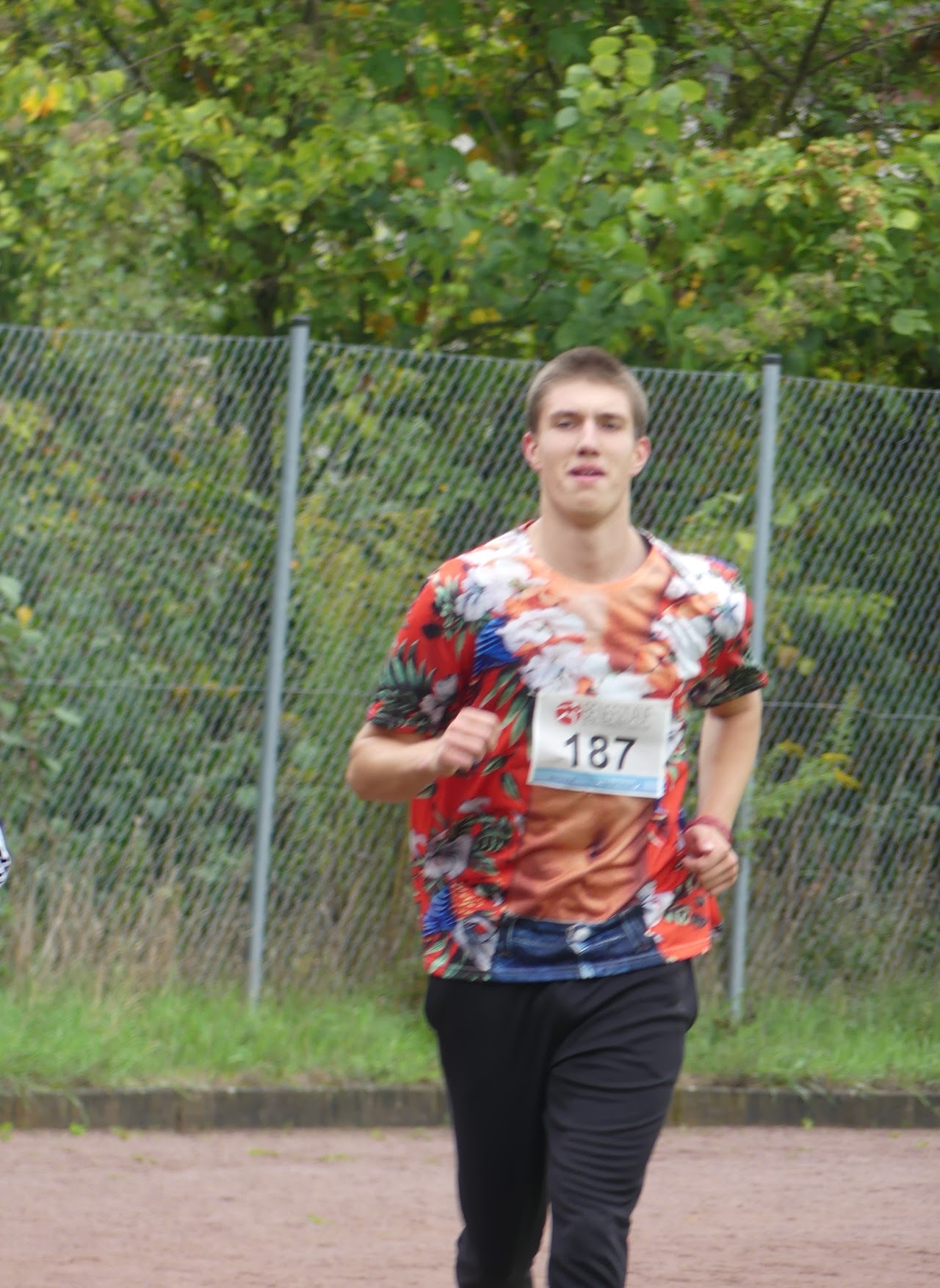 Bild vom 13. Benefizlauf im Jahr 2022. Dies ist das 421. Bild.